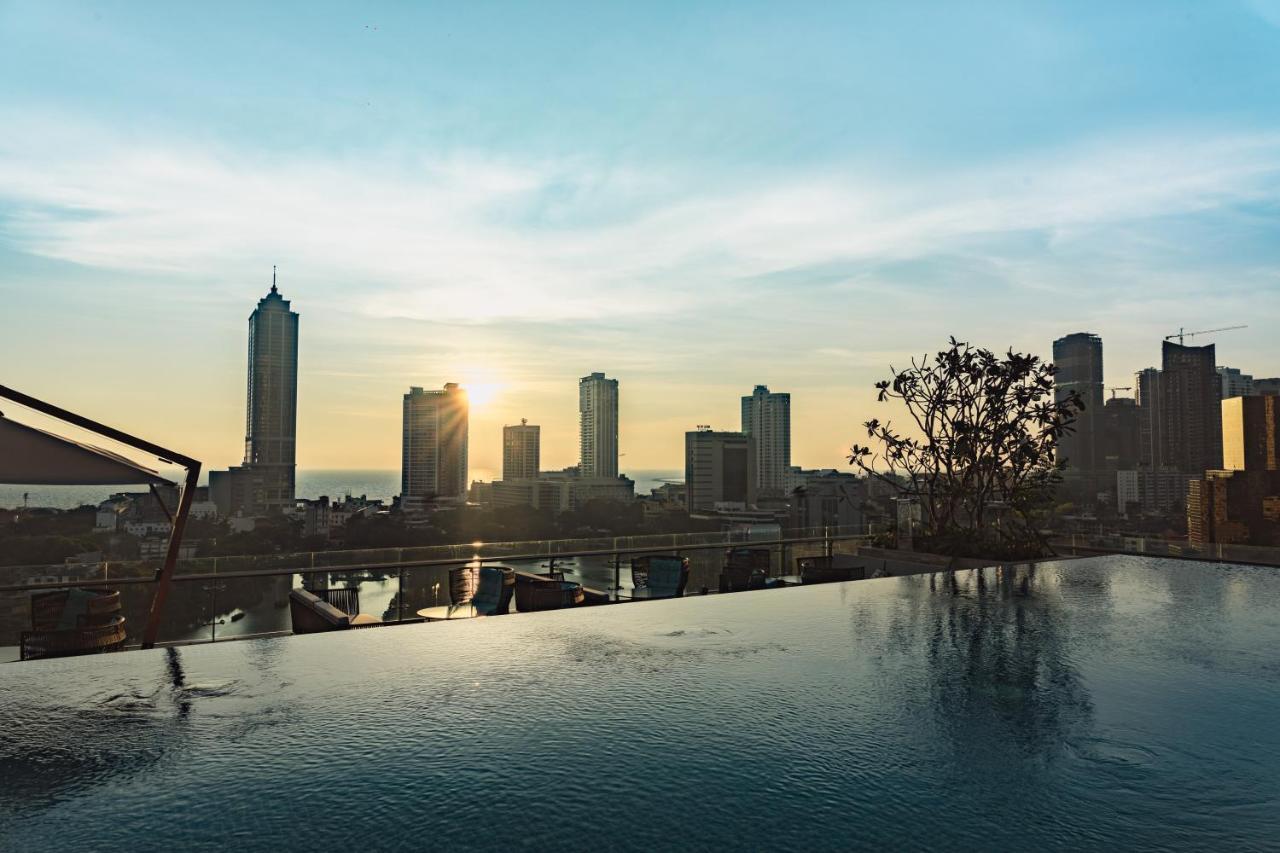 Отель Courtyard By Marriott Коломбо Экстерьер фото
