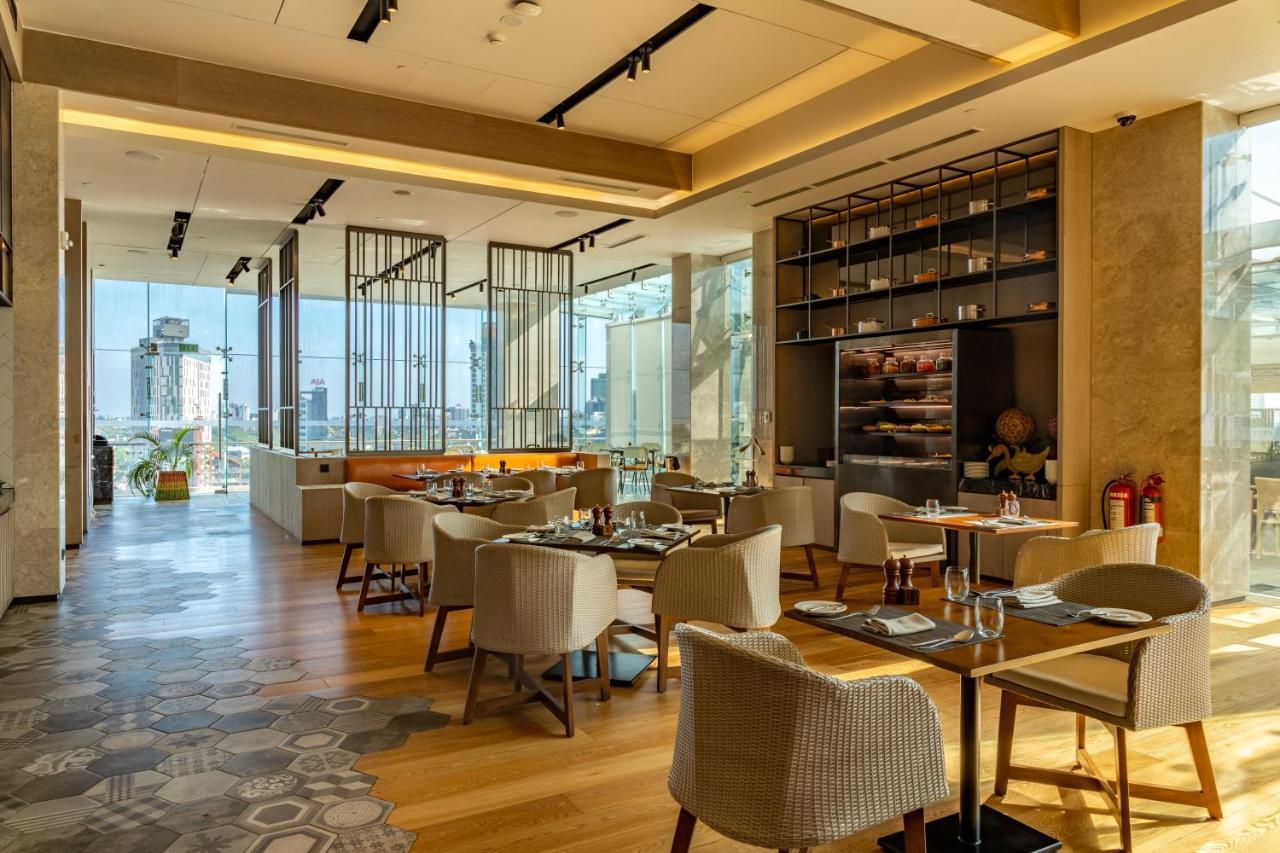 Отель Courtyard By Marriott Коломбо Экстерьер фото