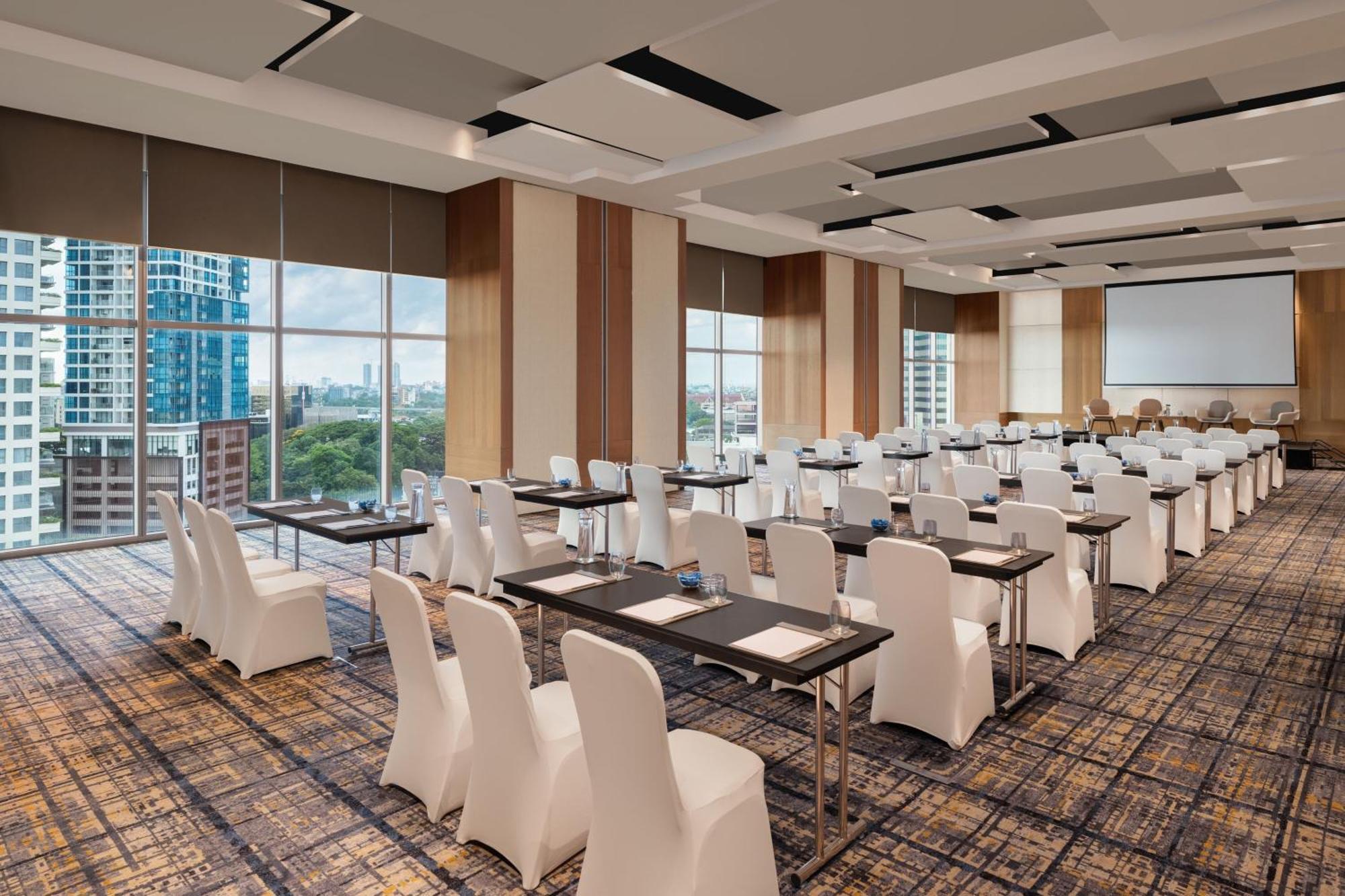 Отель Courtyard By Marriott Коломбо Экстерьер фото